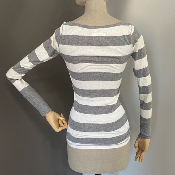 Aeropostale Stripe Stretch Long Sleeve - Picture 2 of 3
